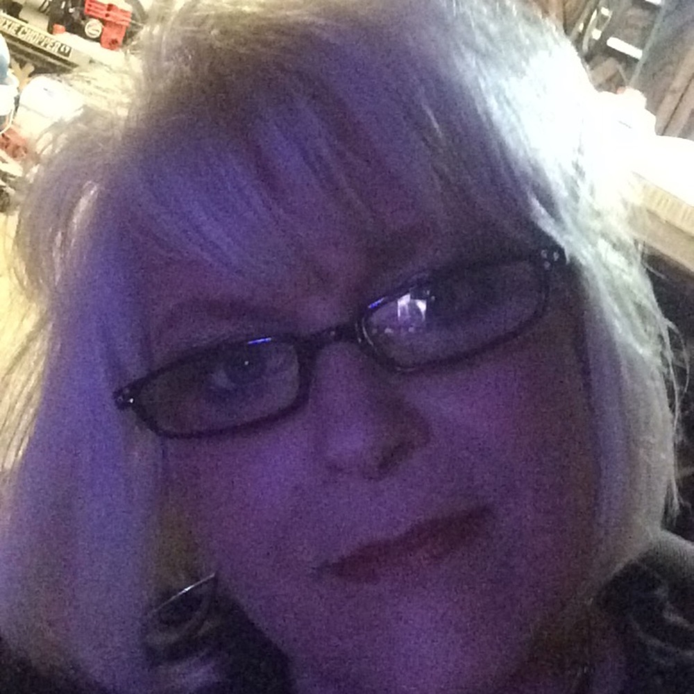 Meet your Posher, Tina